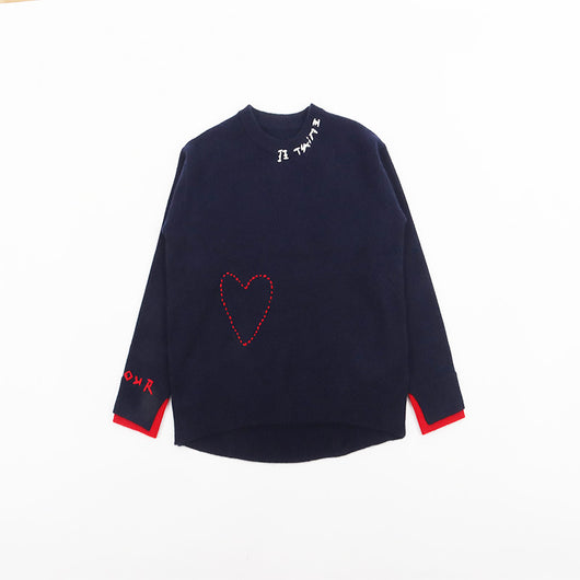Suéter Tejido a Mano con Cuello Redondo y Mangas Combinadas - Diseño Love - Image 6