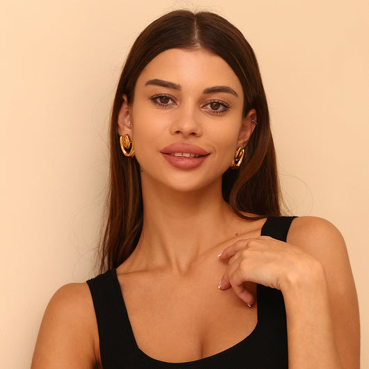 Aretes de Corazón Irregular Acero Inoxidable Chapado en Oro 18K con Costuras Geométricas - Image 4