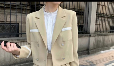 Traje Ejecutivo Rejuvenecedor para Mujer - Camisa y Falda de Temperamento - Image 10