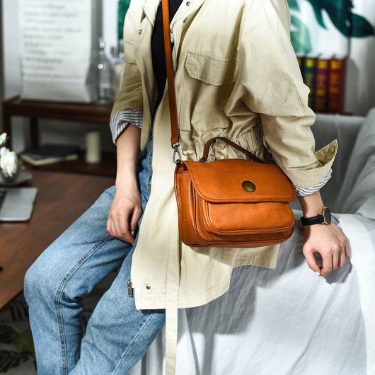 Bolso Bandolera de Cuero Genuino Premium - Diseño Minimalista Neutral - Image 5