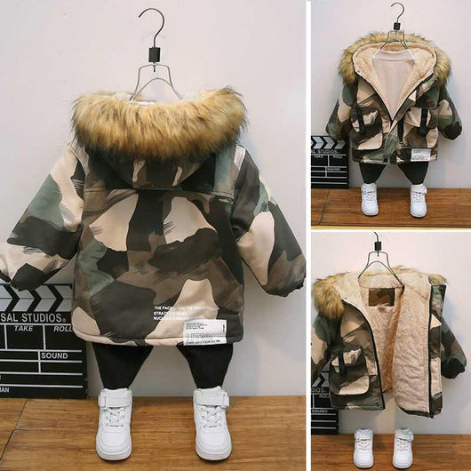 Chaqueta Acolchada Infantil Camuflaje Estilo Internacional para Invierno