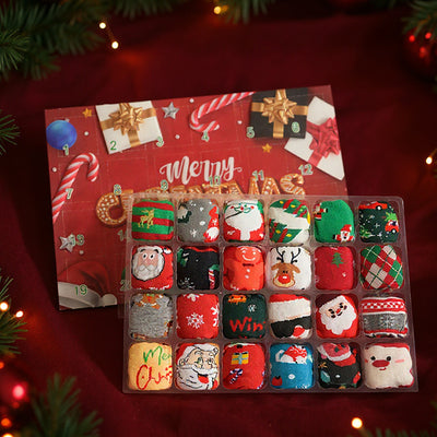 Set de 12 Medias Navideñas Premium en Caja Regalo - Image 19