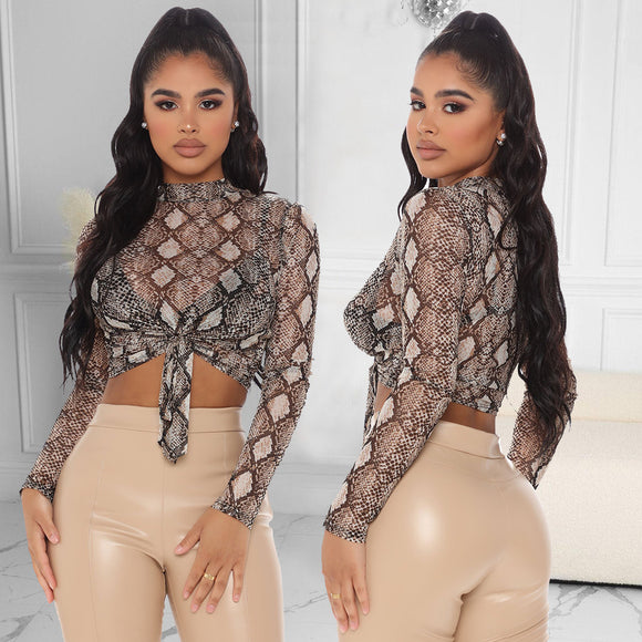 Blusa Manga Larga Transparente con Estampado de Serpiente