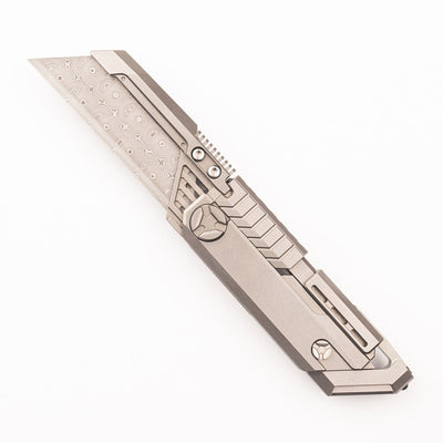Cuchillo Táctico Plegable de Aleación de Titanio - Image 7