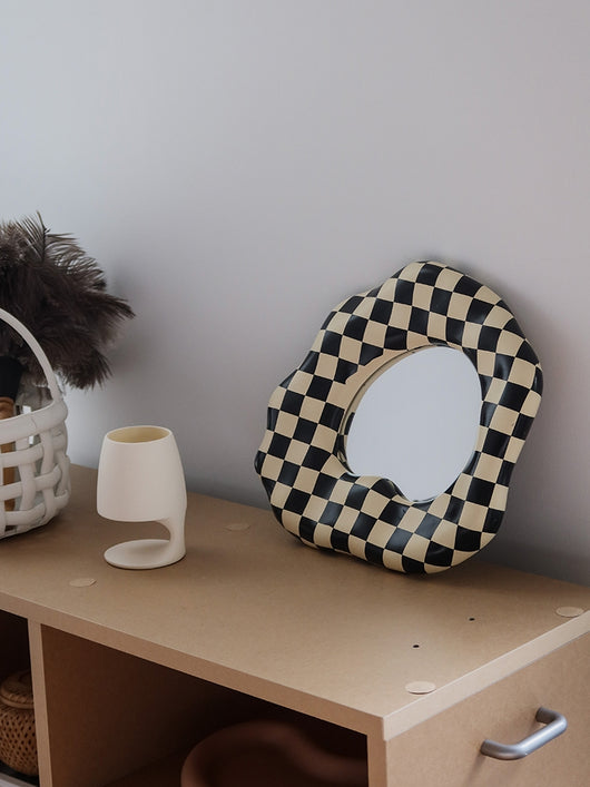Espejo Decorativo Ajedrezado para Maquillaje y Decoración del Hogar - Image 11