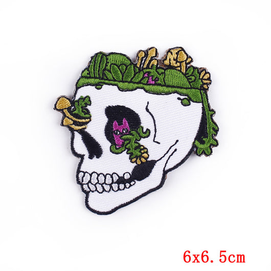 Parches de Calavera Punk Termoadhesivos Bordados para Ropa - Image 4