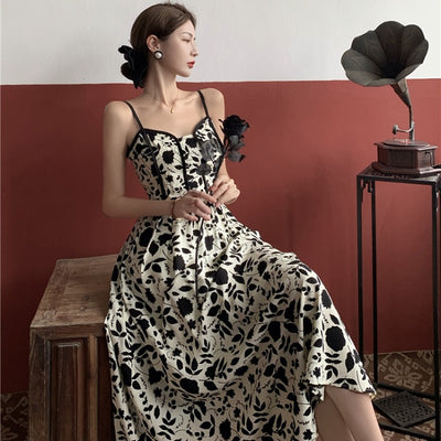 Falda Larga Estilo Hepburn con Estampado Floral y Detalle Cruzado - Image 5