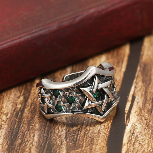 Anillo con Estrella de David Personalizada Incrustada