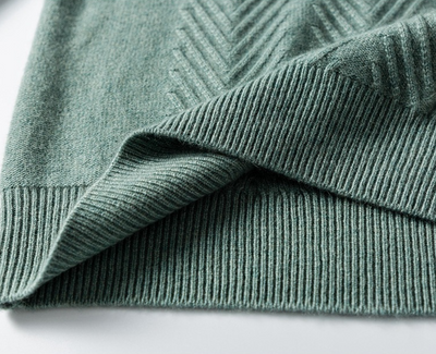 Suéter de Cachemira para Hombre con Cuello Alto y Jacquard - Image 20