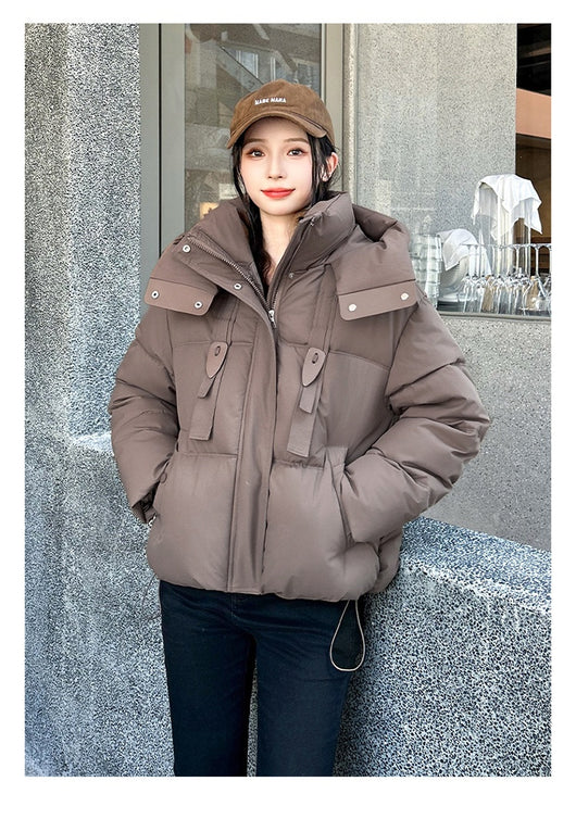 Chaqueta Corta Acolchada con Capucha para Mujer - Image 20
