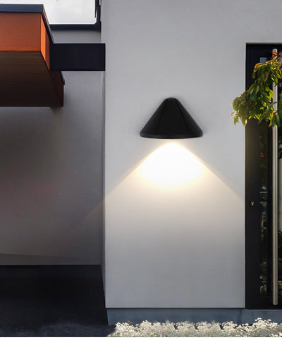 Foco LED Impermeable para Puerta de Diseño Minimalista - Image 11