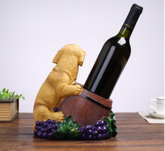 Adornos Navideños de Resina Estilo Europeo con Diseño de Copa de Vino Tinto - Image 8