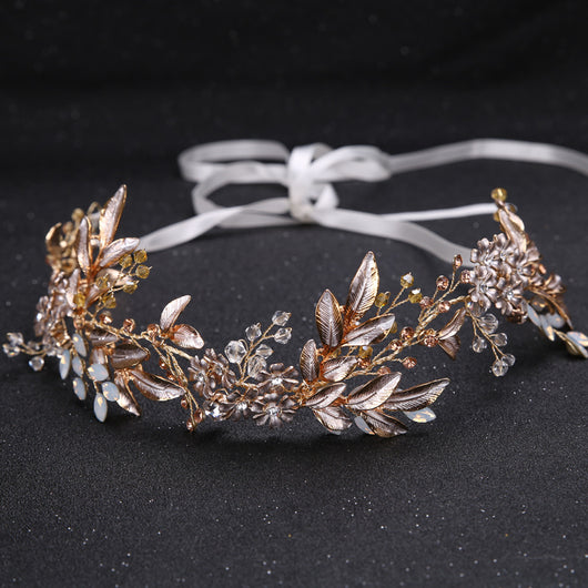 Diadema Artesanal de Hoja de Oro para Novia - Image 6