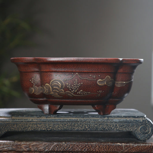Maceta Artesanal de Barro Papaya con Pintura Floral Púrpura