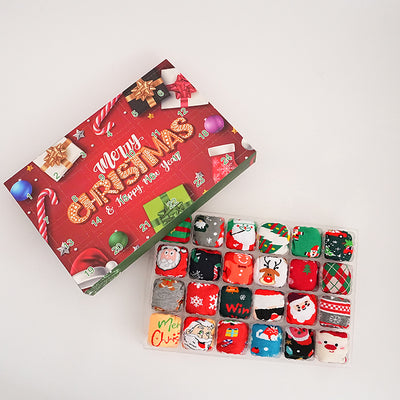 Set de 12 Medias Navideñas Premium en Caja Regalo - Image 15