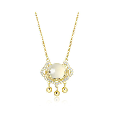 Collar de Plata S925 con Celadonia Blanca - Nubes Auspiciosas y Cierre de Paz - Image 4
