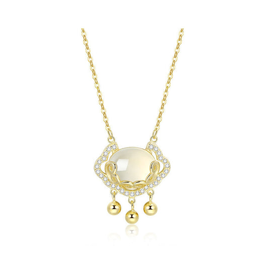 Collar de Plata S925 con Celadonia Blanca - Nubes Auspiciosas y Cierre de Paz - Image 4