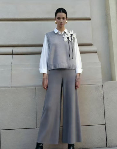 Conjunto de 3 Piezas: Chaleco Tejido con Moño, Camisa y Pantalón Casual - Image 22