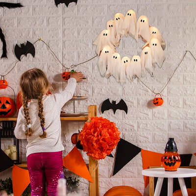 Corona Decorativa de Fantasma para Halloween con Luces LED - Decoración para Puerta y Pared - Image 15