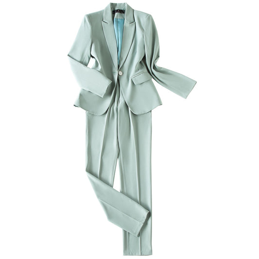 Traje Profesional para Mujer de Corte Impecable - Image 2