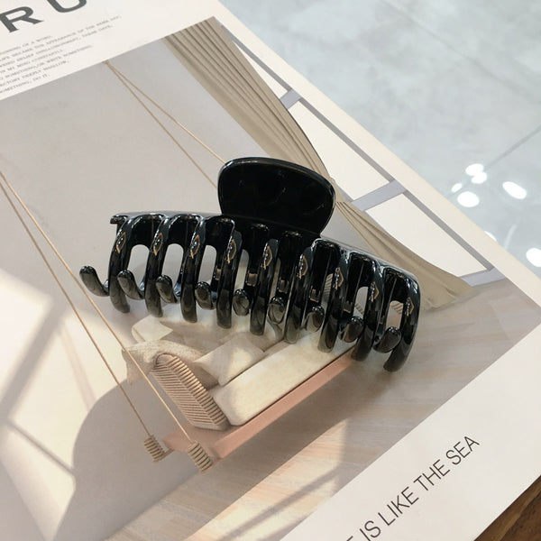 Pinza de Pelo Tipo Tiburón para Skincare y Peinados - Image 7