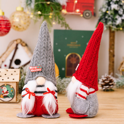 Muñeca Navideña sin Rostro con Gorro Puntiagudo - Decoración Festiva
