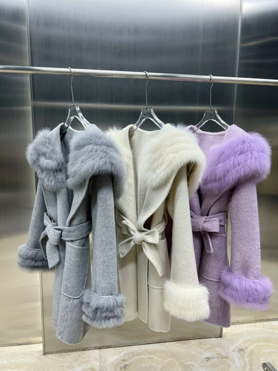Abrigo de Invierno para Mujer en Lana de Oveja con Corte Ajustado - Image 12