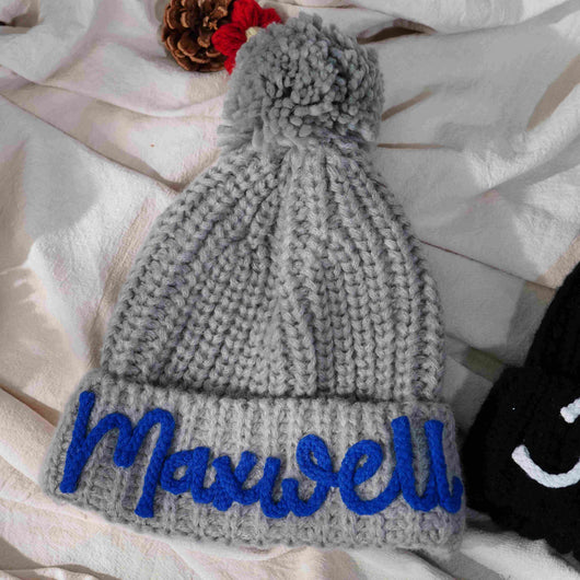 Gorro Infantil de Ganchillo Personalizado con Letras 3D - Tejido a Mano - Image 4