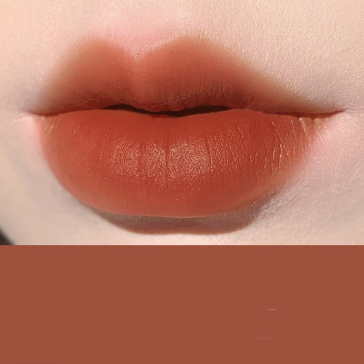 Brillo Labial Velvet Foggy con Acabado Mate Difuminado - Image 10