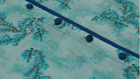 Vestido de Lino y Algodón Floral Estilo Verano con Cinturón Contraste - Image 11