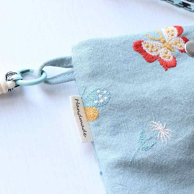 Bolso Bandolera con Bordado de Mariposa y Monedero Integrado - Image 2