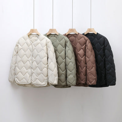 Abrigo de Plumas de Pato Blanco Talla Grande con Cuello en V y Diseño Acolchado - Image 14