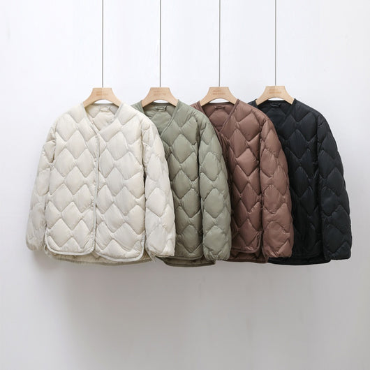 Abrigo de Plumas de Pato Blanco Talla Grande con Cuello en V y Diseño Acolchado - Image 14