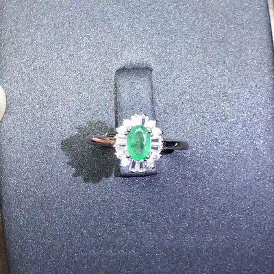 Anillo de Esmeralda Colombiana en Plata 925 con Diamantes