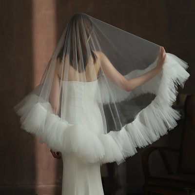 Velo Nupcial Voluminoso de Doble Capa - Blanco Elegante para Sesiones Fotográficas - Image 3