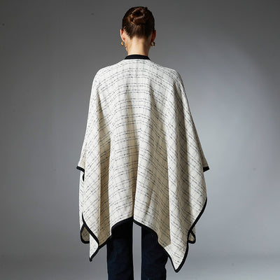 Par de Chales Beige con Hebilla para Otoño e Invierno - Image 3