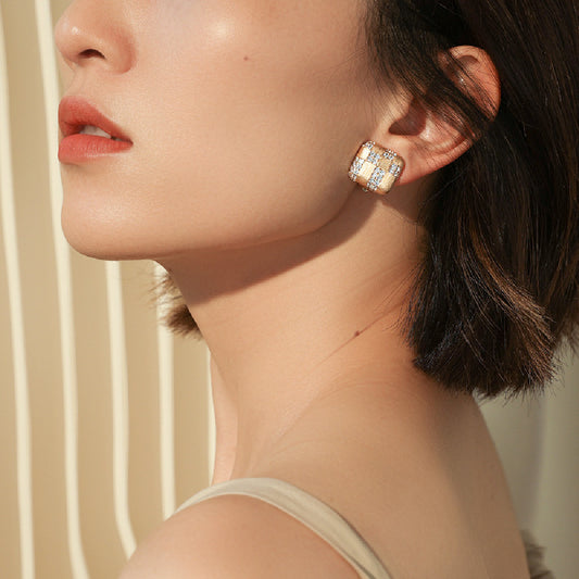 Aretes Cuadrados con Diamantes Geométricos en Plata 925 y Circón