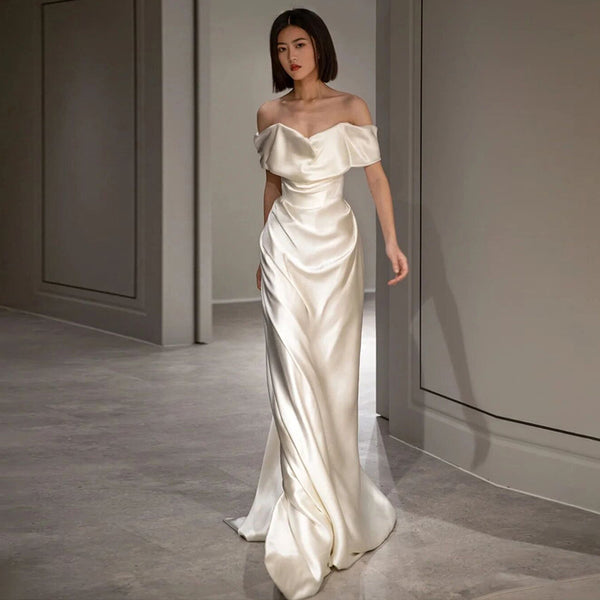 Vestido de Novia Blanco Francés con Hombros Descubiertos