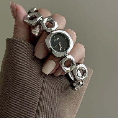 Reloj Pulsera Dorado Calado Moderno para Mujer - Image 3