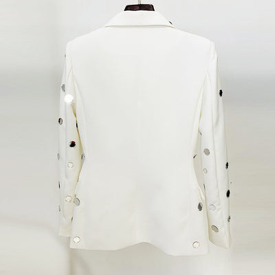 Blazer Elegante con Detalles de Perlas y Botón Decorativo - Image 4