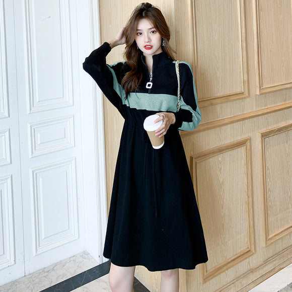 Vestido Tejido Slim con Contraste de Colores - Elegancia y Comodidad