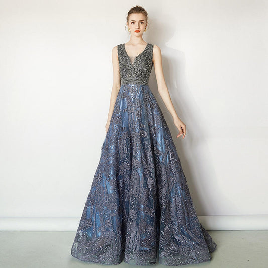 Vestido Largo Elegante con Escote V - Diseño Sofisticado y Favorecedor