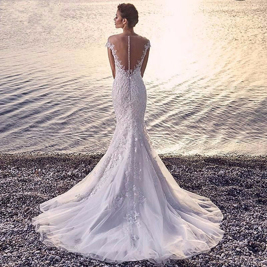 Vestido de Novia Sirena Blanco con Encaje, Espalda Descubierta y Cola Trailing - Image 3