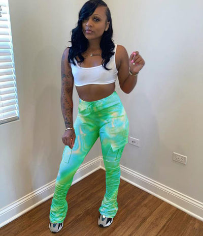 Pantalones Deportivos Acampanados con Estampado y Pliegues - Image 10