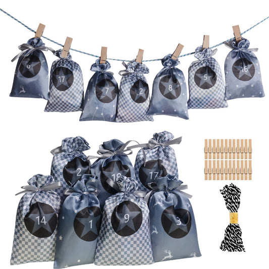 Set de Bolsas de Regalo Calendario Navideño en Satén