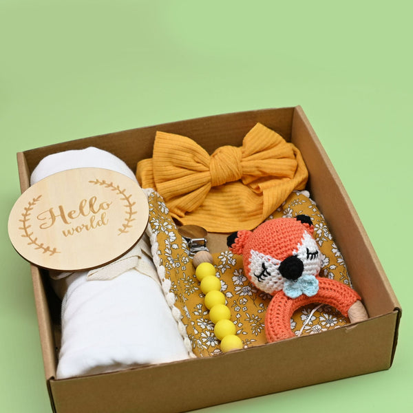 Set de Regalo Recién Nacido: Sonajero de Madera Tejido a Crochet