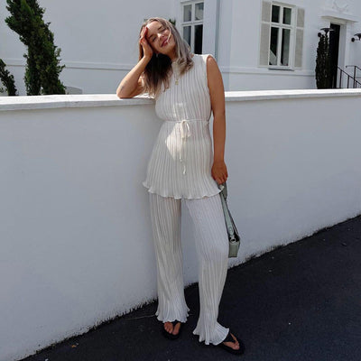 Conjunto Elegante Mujer: Pantalón Plisado Blanco y Playera Cuello Redondo - Image 7