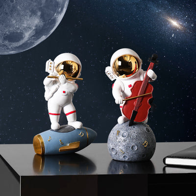 Figuras Decorativas Nórdicas de Astronauta en Resina - Image 14