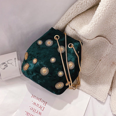 Bolso de Terciopelo Tipo Bucket para Mujer - Image 10