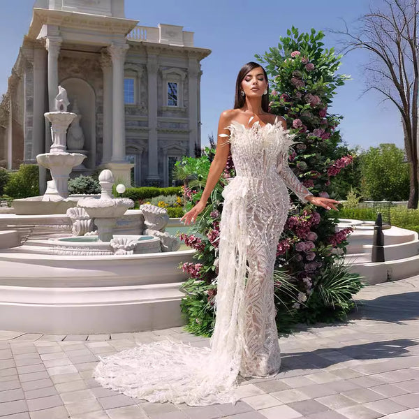Vestido de Fiesta Elegante con Lentejuelas, Cuentas y Plumas